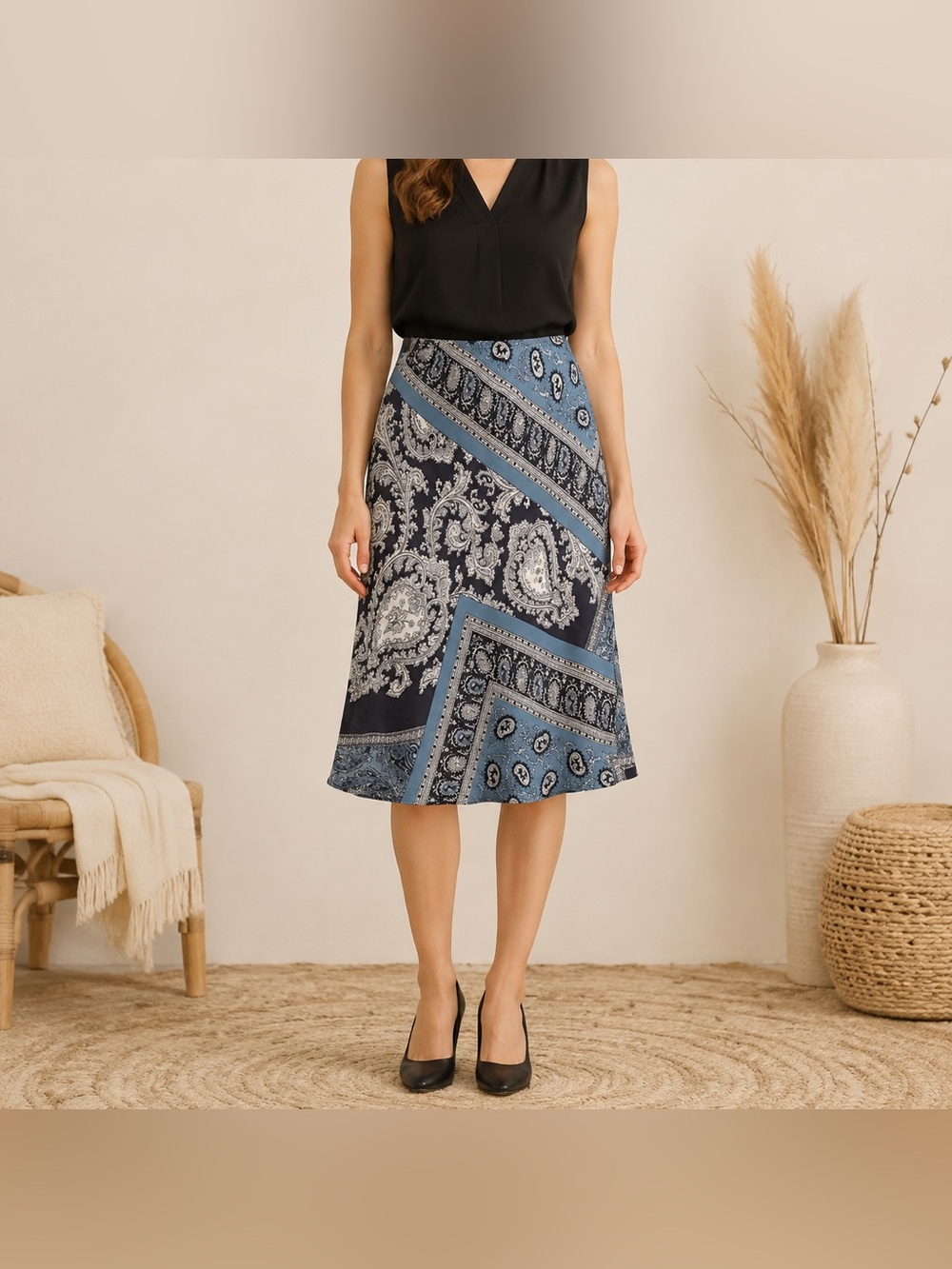 7 Lavender Blue Black Paisley Midi Skirt Medium